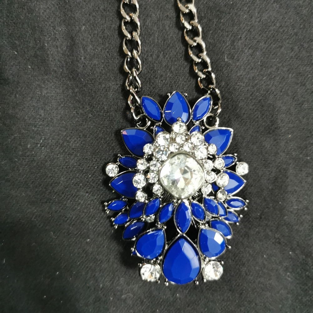 Park Lane Elegant Blue Pendant Necklace